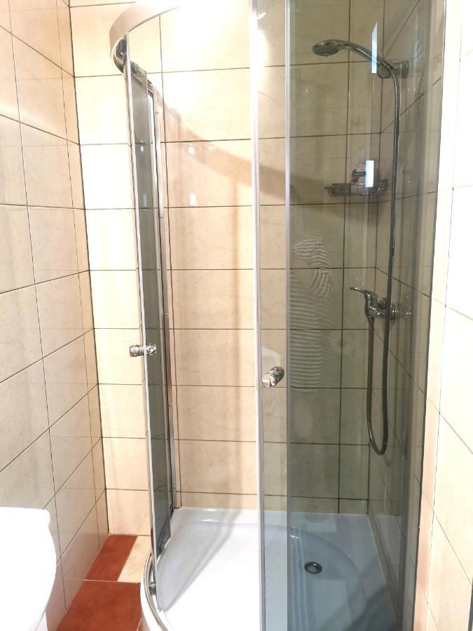 Butikowe Pokoje Zdroj Глухолази Екстериор снимка