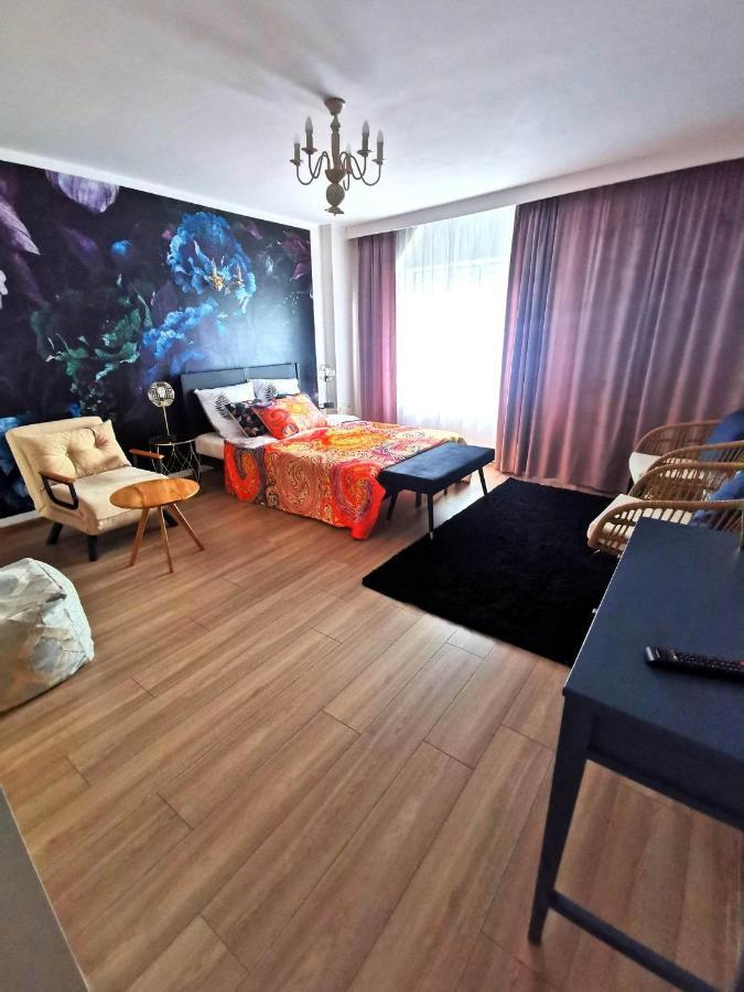 Butikowe Pokoje Zdroj Глухолази Екстериор снимка